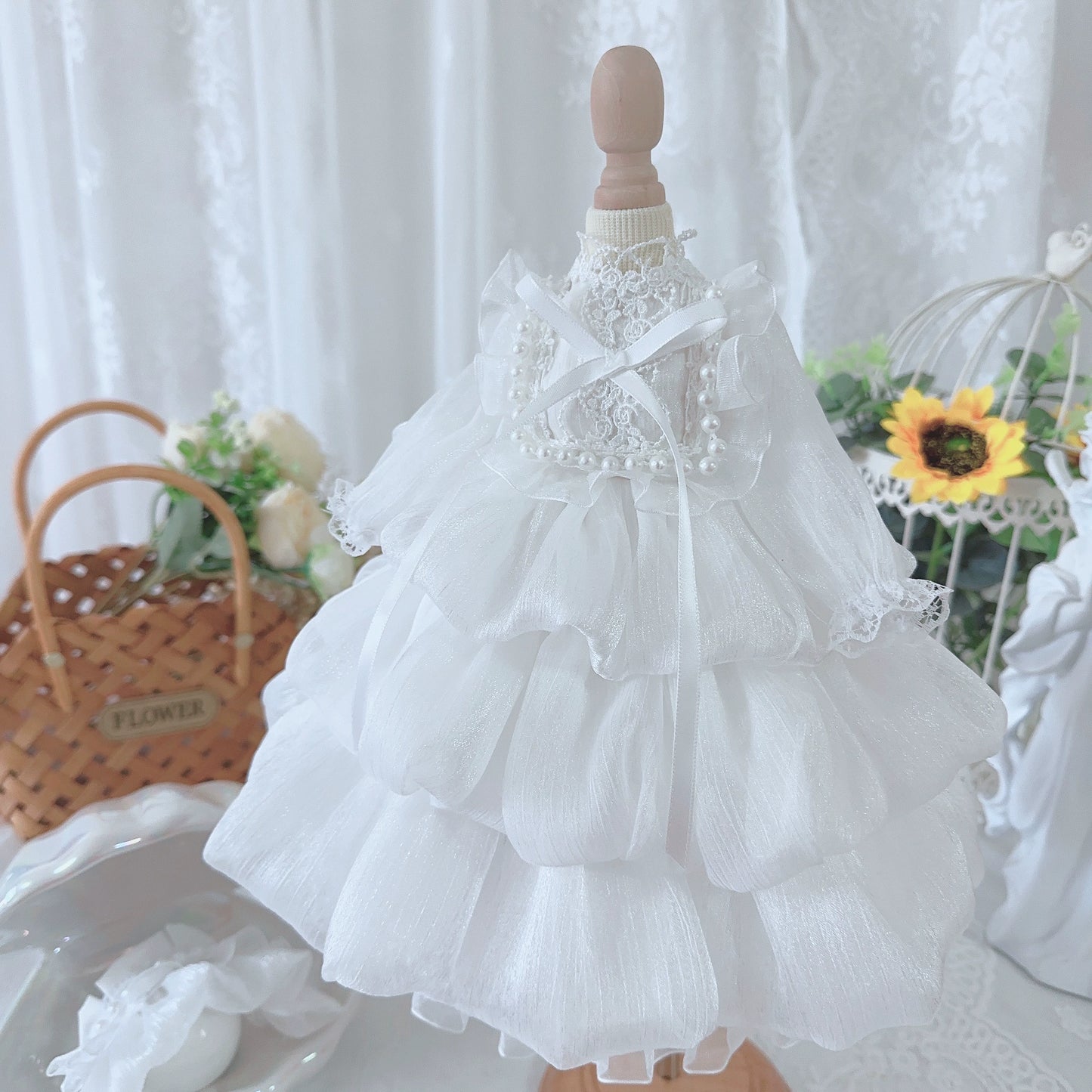 Six-point White Party Dress