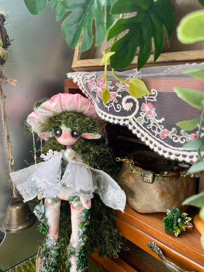 Forest Green Doll   8‘’