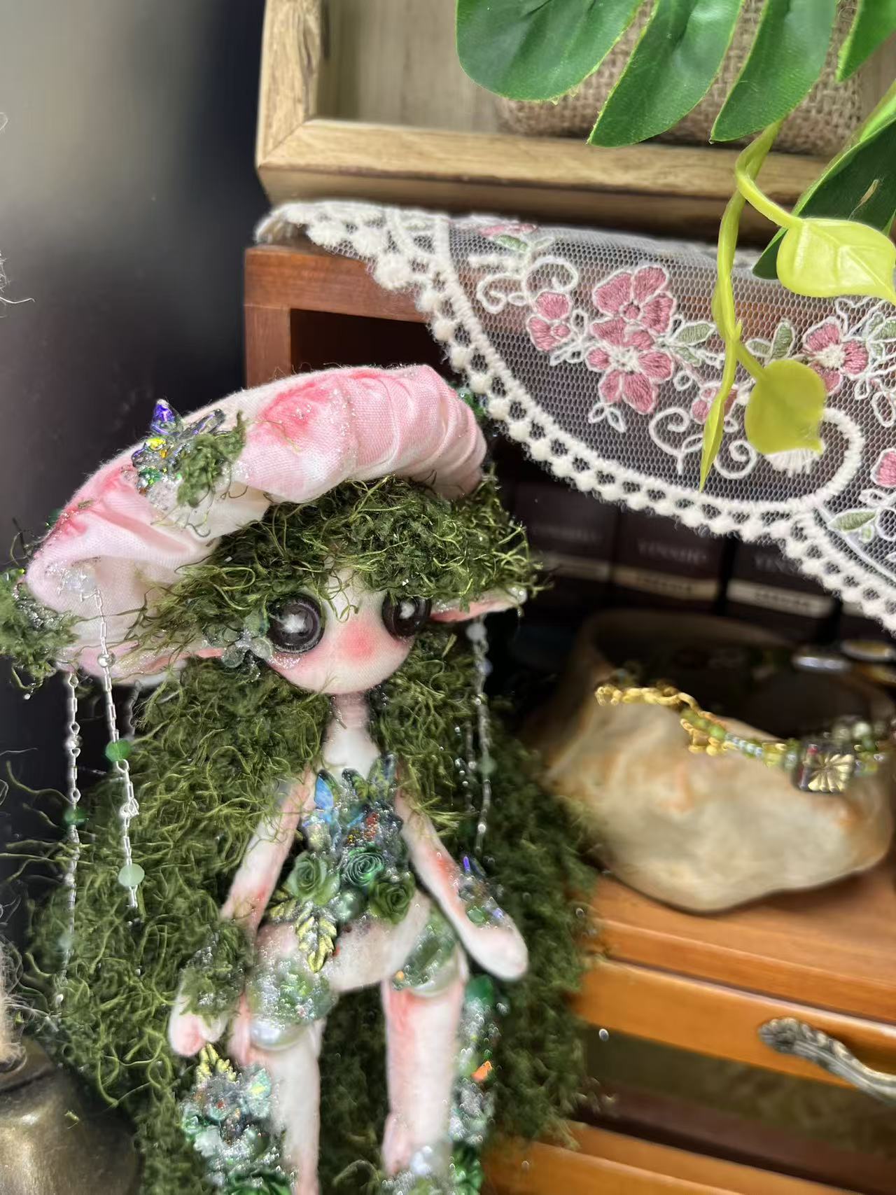 Forest Green Doll   8‘’