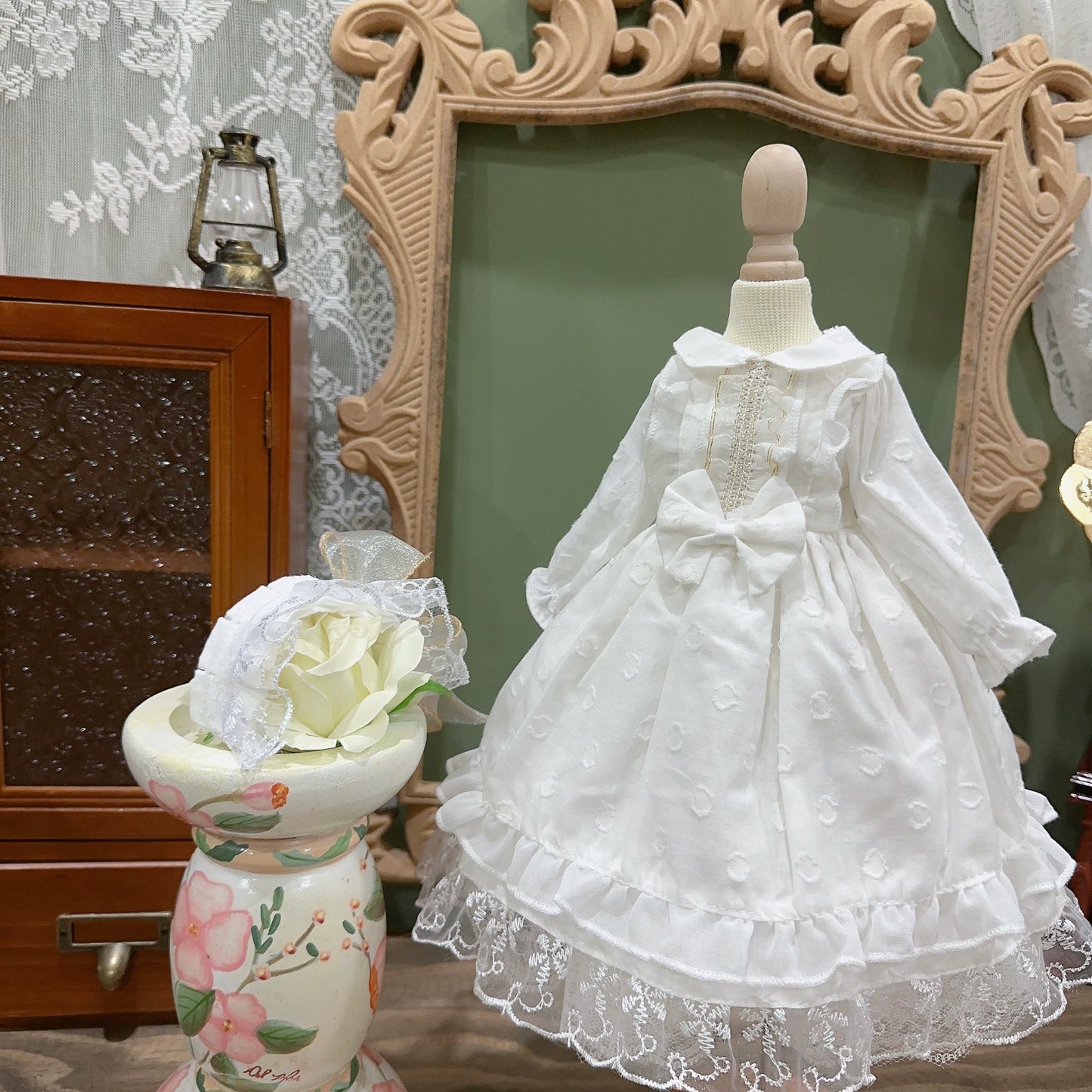 Six-point Elegant White Dress
